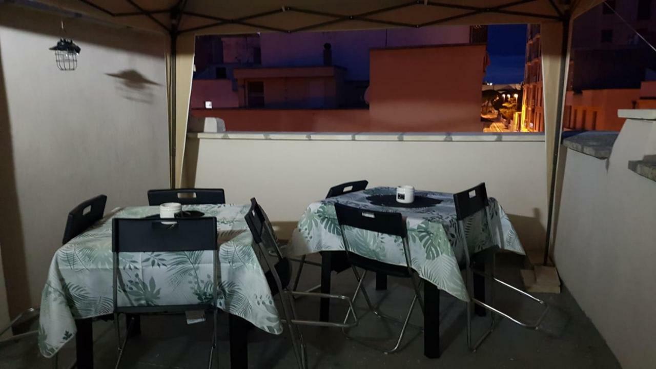 Handy Brindisi Bagian luar foto